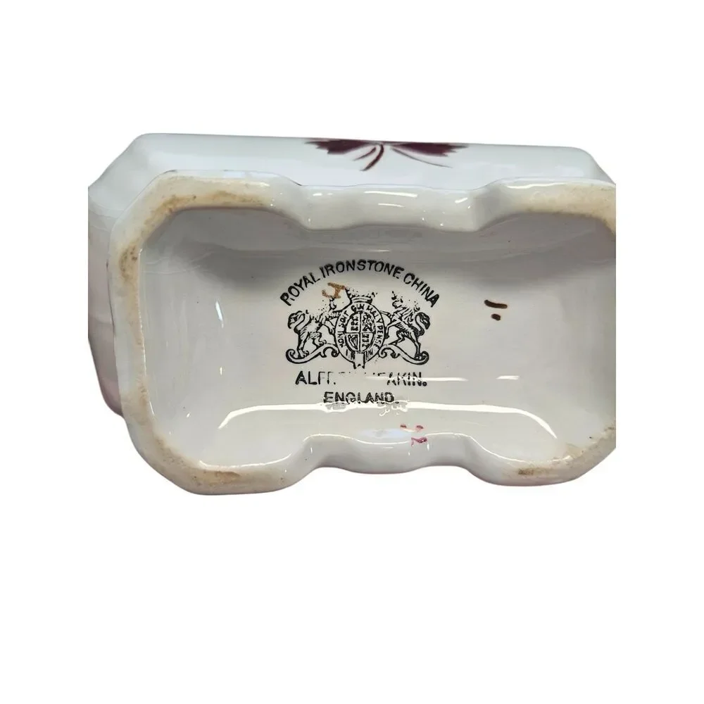 Meakin Tea Leaf Copper Luster Gravy Boat and Underplate, Ironstone